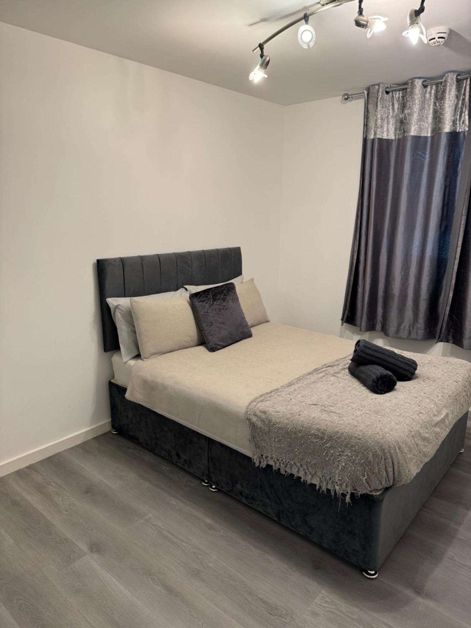 Modern Smart 2 Bedroom Apartment Central マンチェスター エクステリア 写真